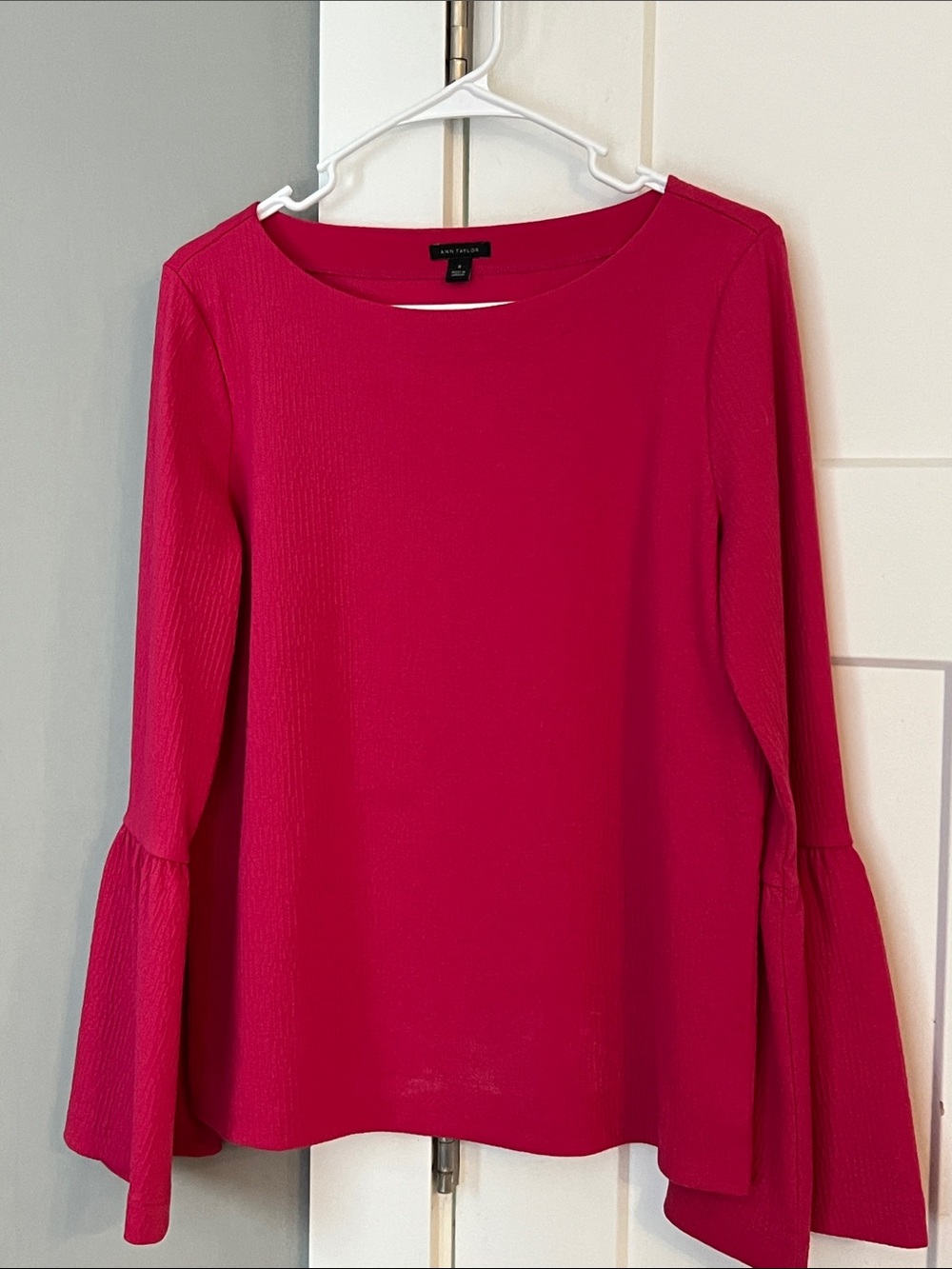 Ann Taylor  Bright Fuchsia Long-Sleeve Bell-Sleeve Top